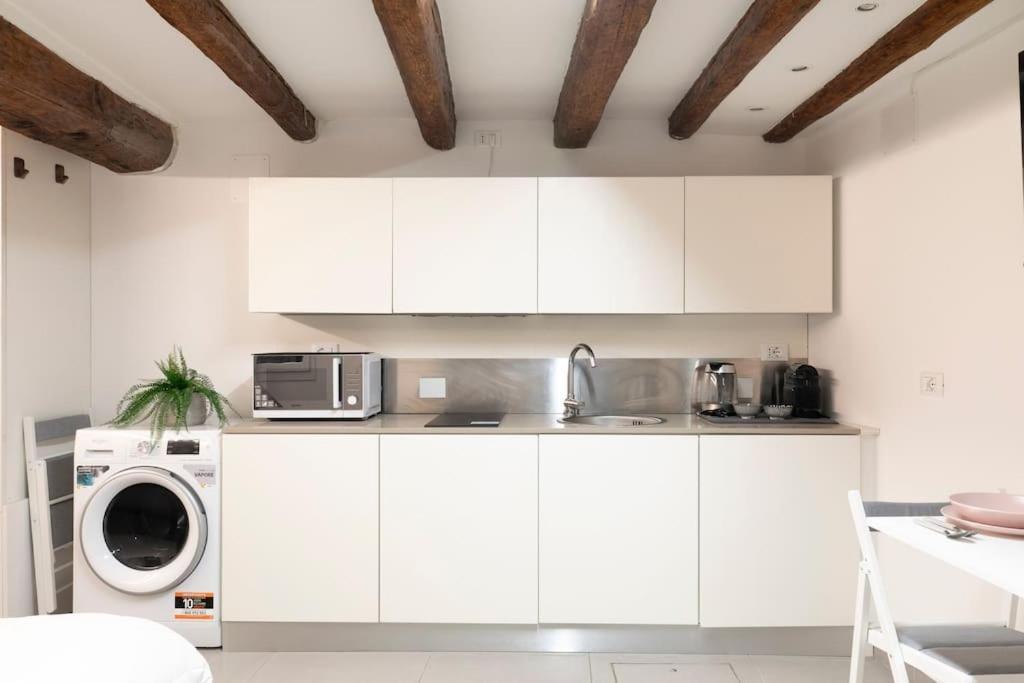 Longa By Welc * Venecia